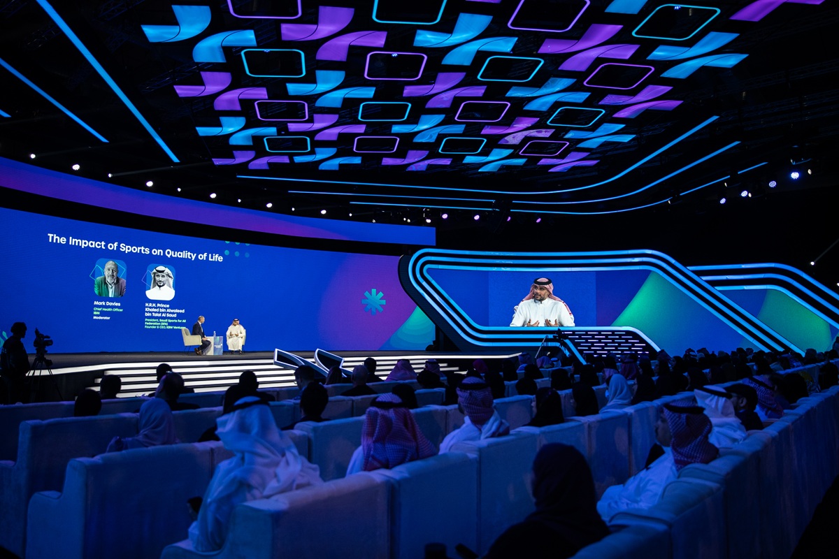 الأمير خالد بن الوليد يشارك نخبة من قادة القطاع الصحي في ملتقى الصحة العالمي 2025